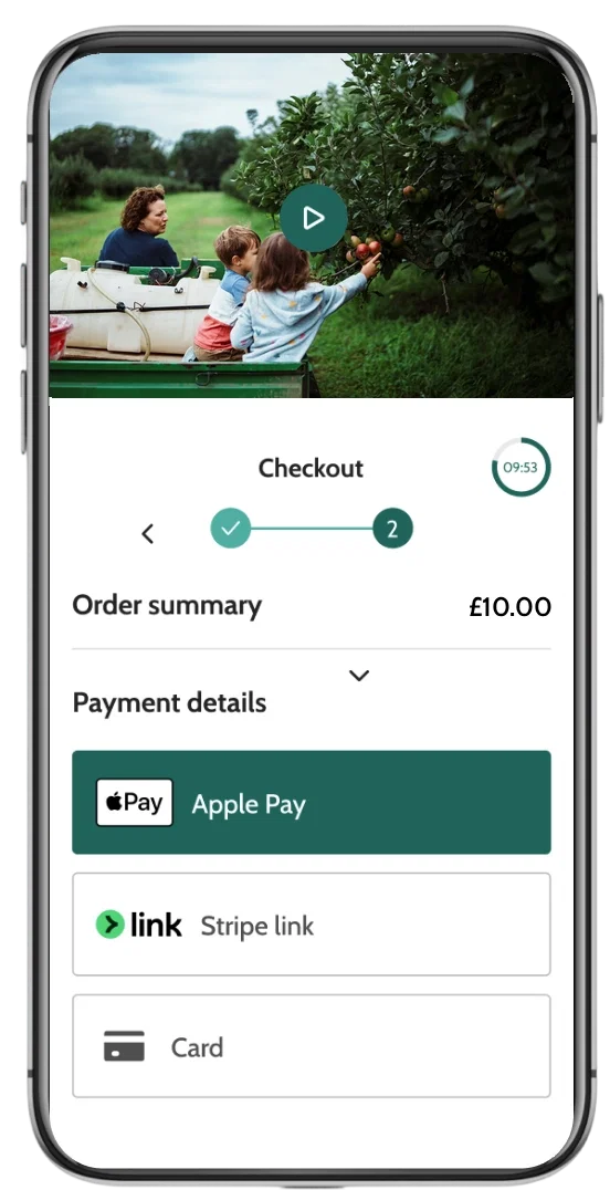 Mobile checkout with Apple Pay, Stripe Link and card payment options